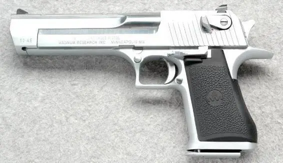 Desert Eagle калибра 50 AE Один из самых крупногабаритных пистолетов в мире - фото 210