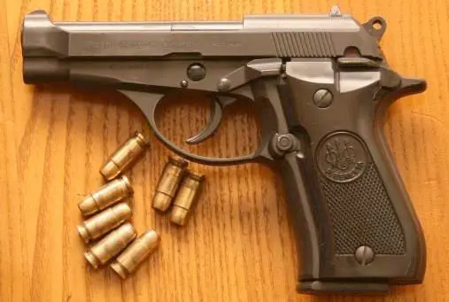 По классификации компании Beretta пистолеты 84FS Cheetah и 85FS Cheetah - фото 238