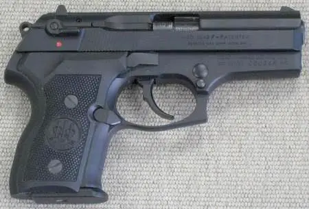 Пистолет 8000 Mini Cougar F является укороченной версией модели Beretta 8000 - фото 250
