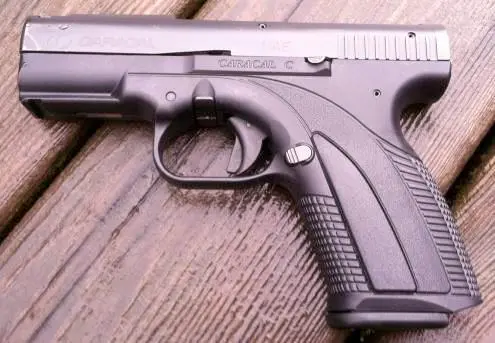Caracal C В целом пистолеты Caracal являются высокотехнологичным современным - фото 270