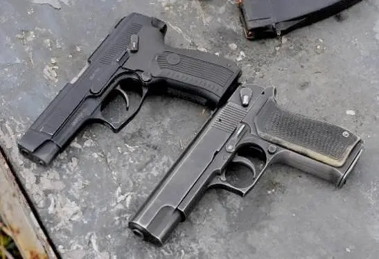 ПСА в сравнении с ПЯ В начале 90х патрон 9mm Parabellum начал рассматриваться - фото 313