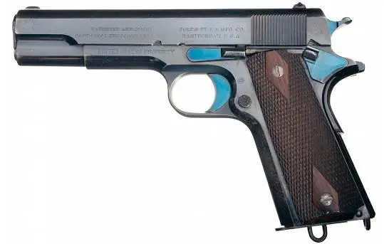 Colt M1911 изготовленный 28 декабря 1911 года Colt M1911 изготовленный в 1912 - фото 353