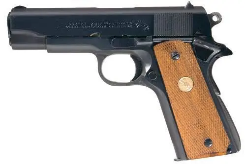 Colt Combat Commander калибра 45 ACP Вскоре после Второй Мировой войны - фото 371