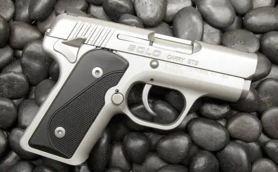 Пистолет Kimber Solo представляет собой компактную модель под патрон 9mm - фото 395