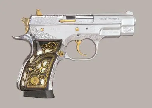 Пистолет K10C так же имеющий наименование Hancer 2000 относится к компактным - фото 491