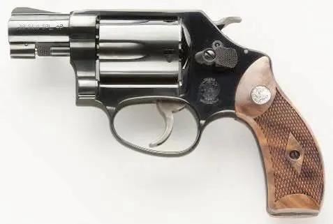 Smith Wesson Model 36 Chiefs Special Самыми известными компактными - фото 584