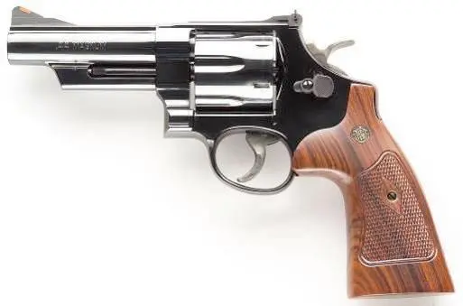 Smith Wesson Model 29 стал воплощением мощности благодаря используемому в нем - фото 586
