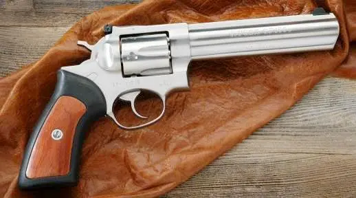 Ruger GP100 Таким образом с первой четверти 20го века и до 80х годов в США - фото 590