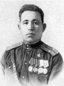 Командир 2го полка П Л Кульбака Герои Советского Союза Р А Кляйн и А - фото 18