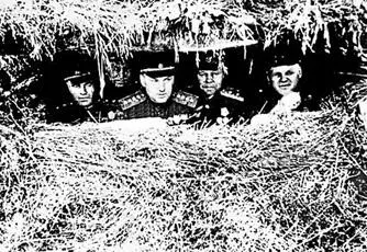 На командном пункте Центрального фронта Курская дуга июнь 1943 г На - фото 147