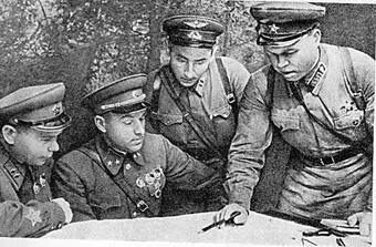 Члены Военного совета Западного фронта дивизионный комиссар Д А Лестев - фото 174