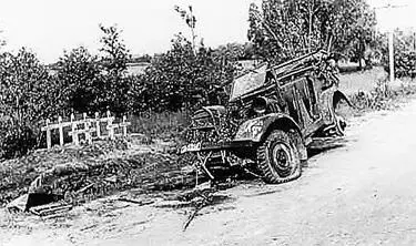 Немецкие могилы возле подбитого автомобиля 30 июня 1943 г Среда - фото 184