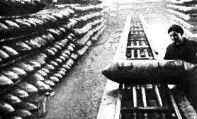Новая партия авиабомб готова к отправке на фронт 3 июля 1943 г Президиумом - фото 205