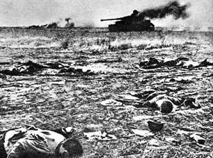 Танковая атака врага отбита июль 1943 г Вторая половина дня 5 июля - фото 233