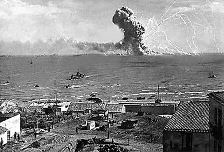 Высадка американских войск на Сицилии возле города Джела 10 июля 1943 г На - фото 319