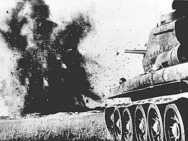 Танковая атака 8 часов 30 минут 12 июля Контрудар начался Танковое - фото 342