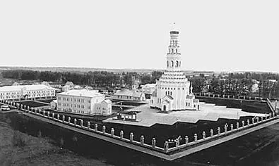 Храмовый комплекс святых Петра и Павла сооруженный в память погибших на - фото 362