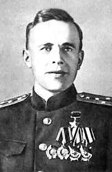Герой Советского Союза Александр Осипович Шабалин командир торпедного катера - фото 186