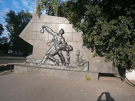 Память сердца Памятник железнодорожникам погибшим в годы Великой - фото 267