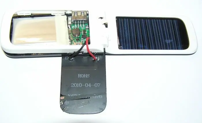Рис 222 Вид на раскрытый корпус Solar Charger и обратную сторону элемента - фото 54
