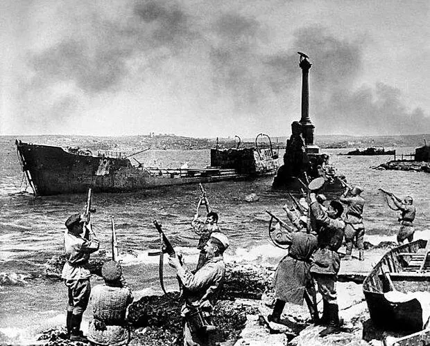 В мае 1944 года Крым был полностью освобождён от немецкофашистских войск На - фото 66