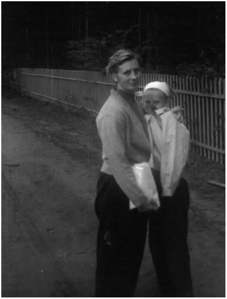 Женские брюки 1960е гг Из личного архива НБ Лебиной Первые псевдоджинсы - фото 44