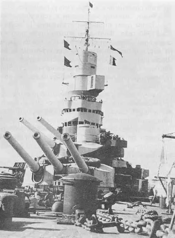 На палубе линкора Дуилио 1942 г Линкор Витторио Венето Линкор Литторио - фото 134