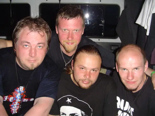 ДРУЖКИ на фестивале Freakstock 2005 г А Жаров Г Алексеев М Волков - фото 69