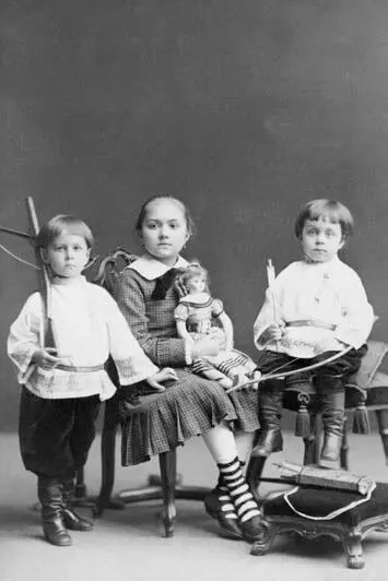 Митя Наташа и Володя Зёрновы Москва 1881 год Володя Зёрнов Москва 10 - фото 19