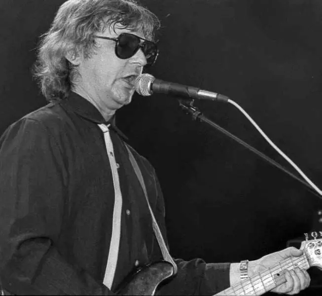 Концерт памяти Цоя 1990 Фото Андрея Усова Цой О группе Кино написано уже - фото 16