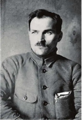 Артем Ф Сергеев После февральской революции 1917 Артем вернулся на родину и - фото 19