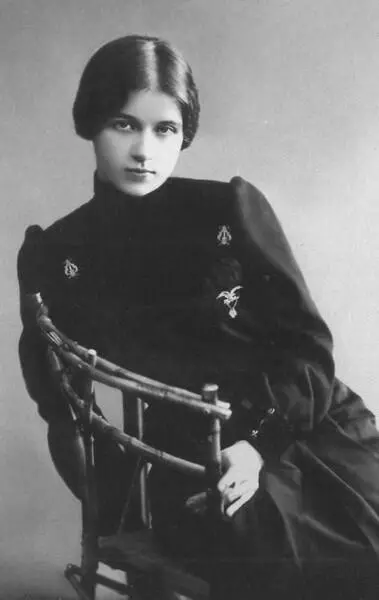 Ольга Гильдебрандт гимназистка 1910е гг Сестры Ольга и Мария Гильдебрандт - фото 22