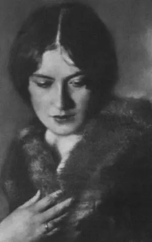 Екатерина Лившиц жена Б Лившица 1928 Фото М Наппельбаума Дом купца - фото 62