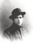 281921874 221940 Актер режиссер теоретик театра На сцене с 1896 - фото 74