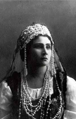222631886 1581961 Оперная певица меццосопрано На сцене с 1912 - фото 116