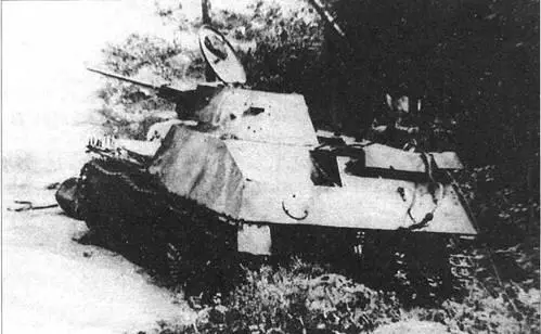 Фотографии танка Т30 подбитого противником на Карельском перешейке Он уже - фото 74