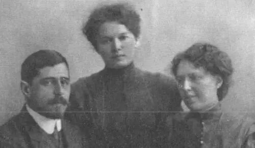 Сестры А и Е Герцык с Д Е Жуковским СПб 1908 Аделаида с В Д - фото 4