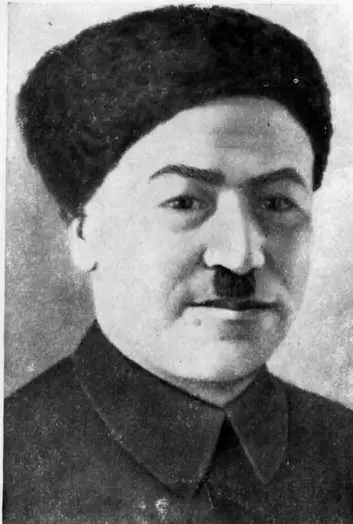 Б Э Калмыков Нальчик 30е годы Г Г Буачидзе С Г Мамсуров - фото 20