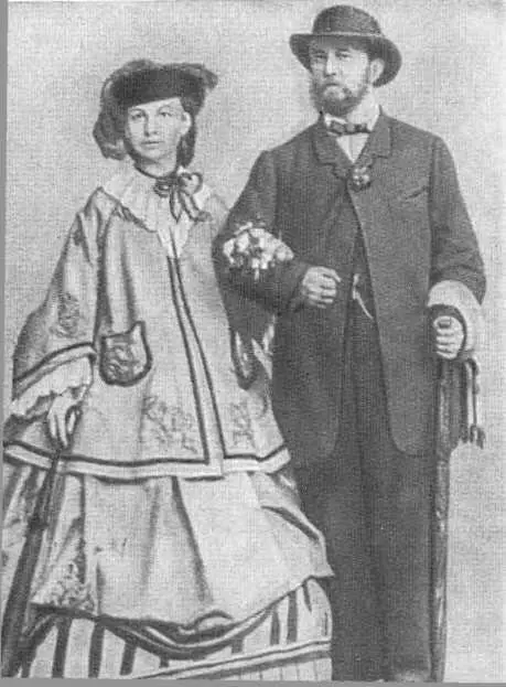 Мария Николаевна Шульгина со своим отцом Николаем Дмитриевичем Шульгиным - фото 7