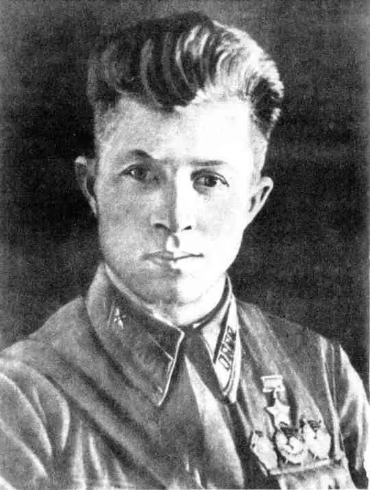 Стр 16 А И Родимцев в 1941 году МОЙ ДРУГ ПЕДРО Шел ноябрь 1937 года - фото 16