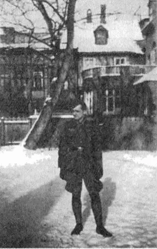 Гюнтер Хальм в Хальберштадте Декабрь 1941 г В Неаполе нам предстояло пройти - фото 30