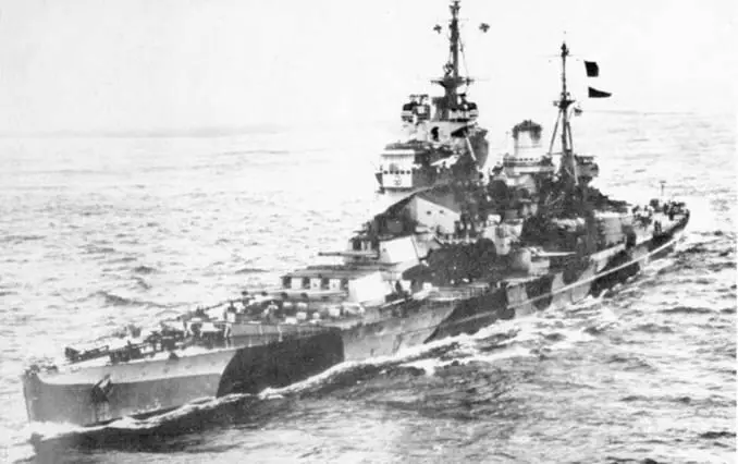 Хоу в мае 1944 г Линейный корабль Энсон в Сиднее 1944 г Линейный - фото 131
