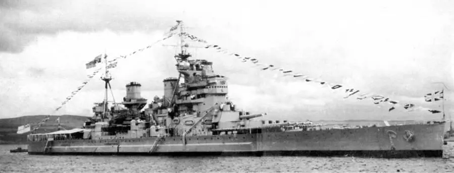 Линейные корабли Энсон 9 июля 1946 г вверху и Дюк оф Йорк в 1947 г - фото 145