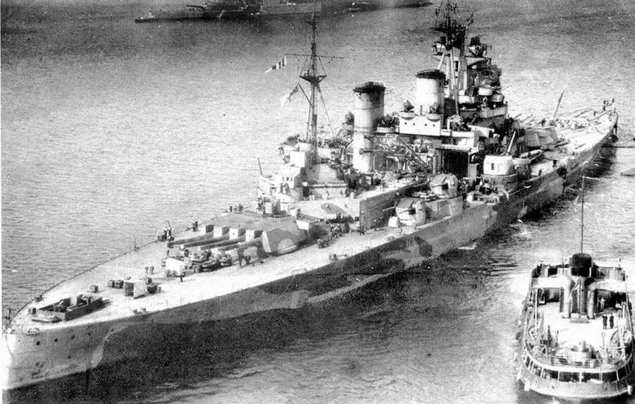 Принс оф Уэлс в Сингапуре 2 декабря 1941 г Линейный флот Англии в - фото 92