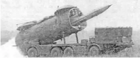 Рис 310 Старт БПЛА Ту143 Новый комплекс был быстро освоен в войсках и - фото 221