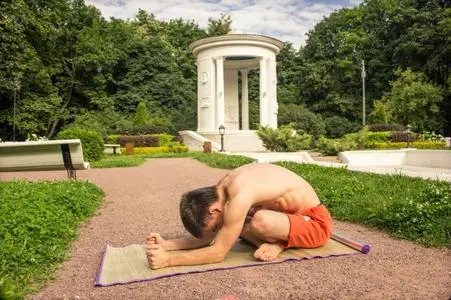 Турецкий прогиб в сторону Усложненный вариант предыдущего упражнения прогибы - фото 135