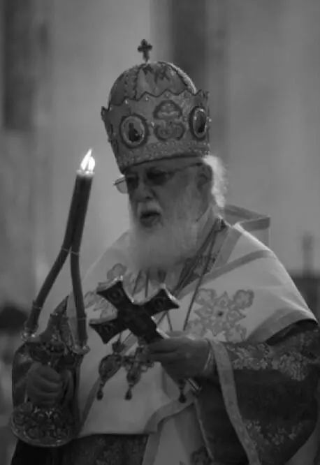 КатоликосПатриарх всея Грузии Илия II Я привез в Абастумани жену и троих своих - фото 49