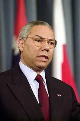 Colin Powell В Вашингтоне Колин Пауэлл с высокомерием выслушивает слова - фото 30