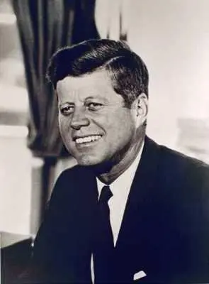 John F Kennedy Военные экстремисты считают Кеннеди виновным за его отказ от - фото 33