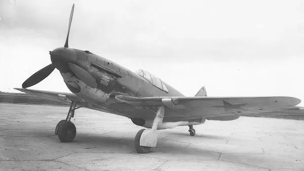 ЛаГГ3 29й серии с мотором М105ПФ на испытаниях в мае 1942 г Постройку - фото 27